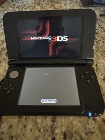 Nintendo 3DS XL The Year of Luigi Limited Edition Silver Console W/ Games