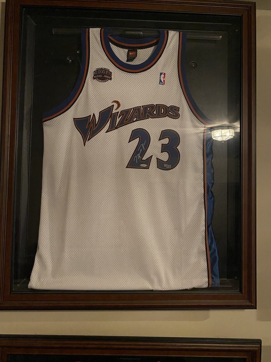 Michael Jordan Upper Deck Wizards authentic signed 30000 Michael Jordan Upper Deck Wizards authentic signed 30000