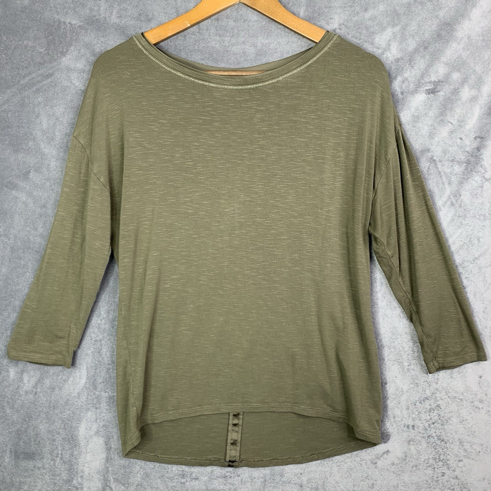 WHBM White House Black Market Womens 3/4 Sleeve Top Olive Size Small Loose Fit