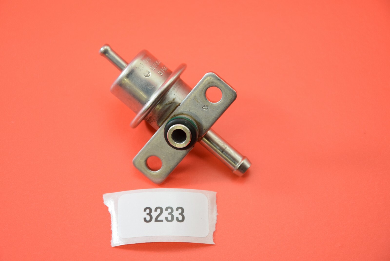 Y6A 9903 VOLVO V40 S40 850 C70 S70 V70 FUEL PRESSURE REGULATOR