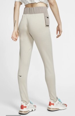 nude nike leggings