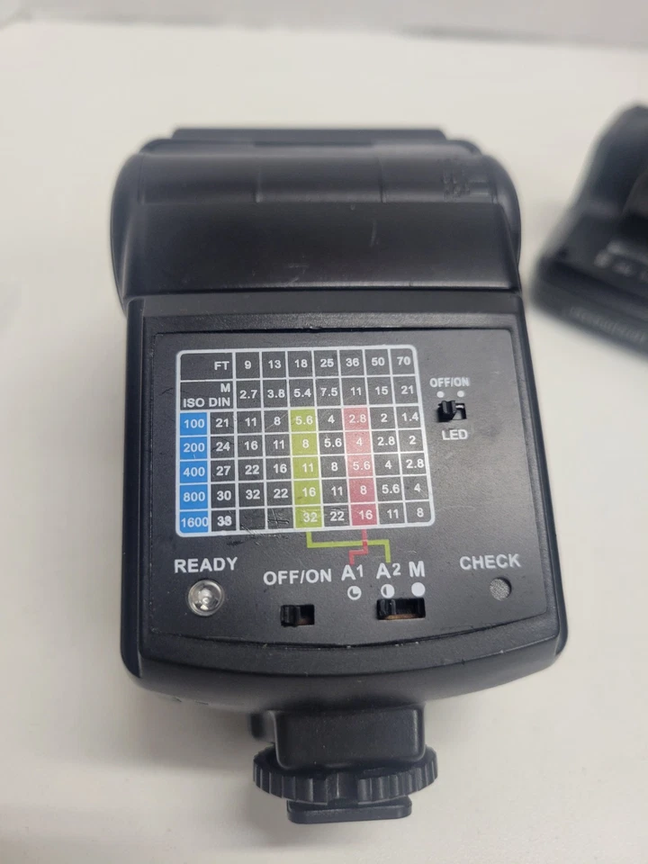 Precision Design Pro 500 Electronic Flash with LED Video Light - Image 2 of 4