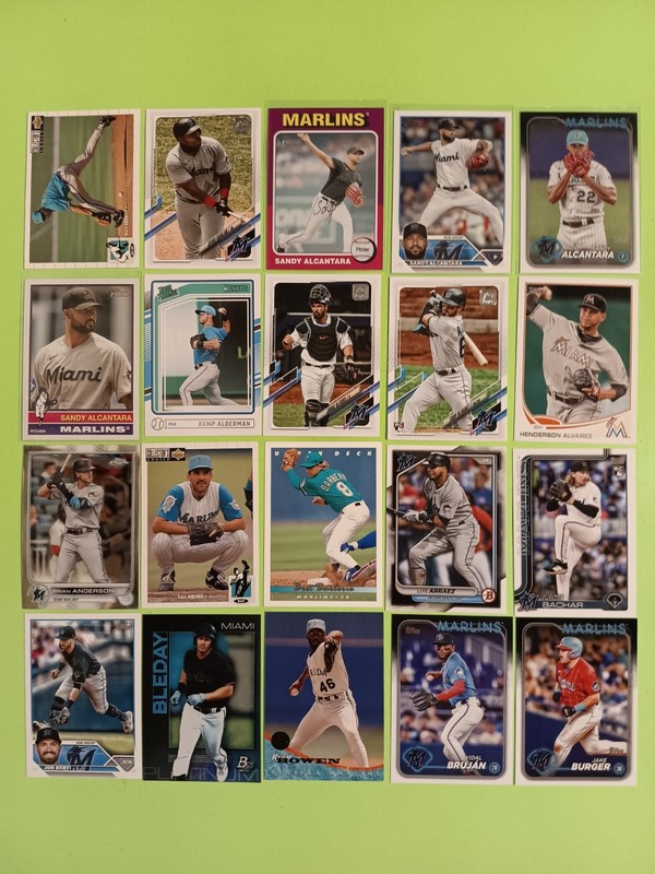 Miami Marlins 100 Cards, Thomas White RC, Griffin Conine RC, Xavier Edwards RC 
