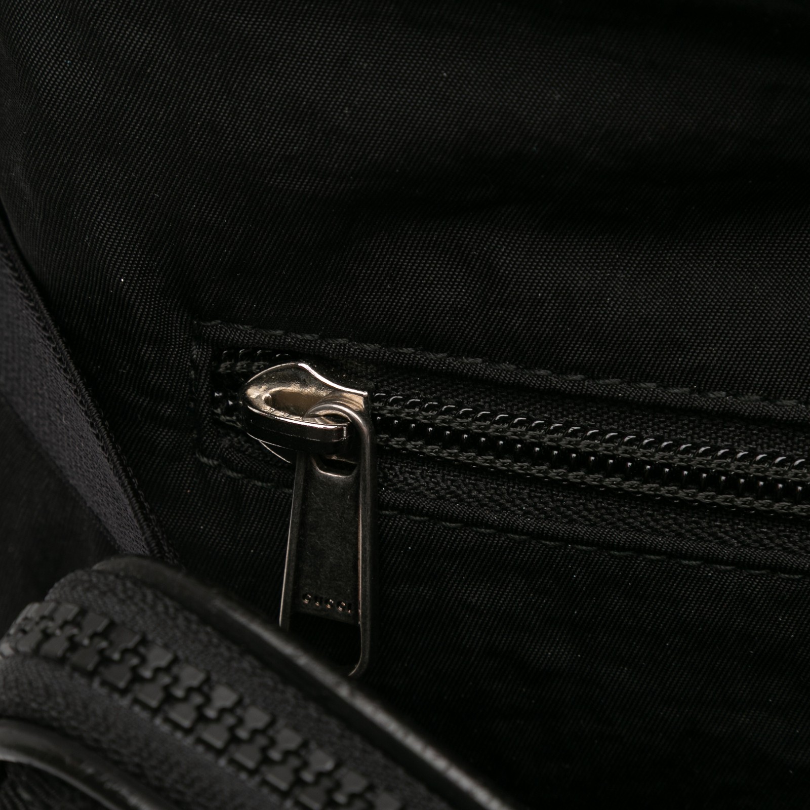 Authenticated Gucci Nylon 80s Patch Convertible B… - image 9