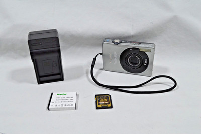 Canon PowerShot SD750 7.1MP Digital Camera 3X Zoom F2.8 w/ Battery/Charger/ SD