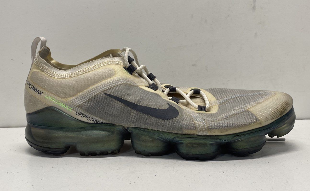 Nike White/grey Solid Running Athletic Shoes Men … - image 3