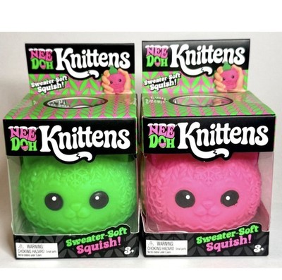 PAIR OF 1 PINK & 1GREEN NeeDoh KNITTENS Sweater Soft Kitten Knitted Squishmas