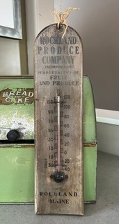 Vintage Advertising Wooden Thermometer Rockland Produce Company Wholesalers