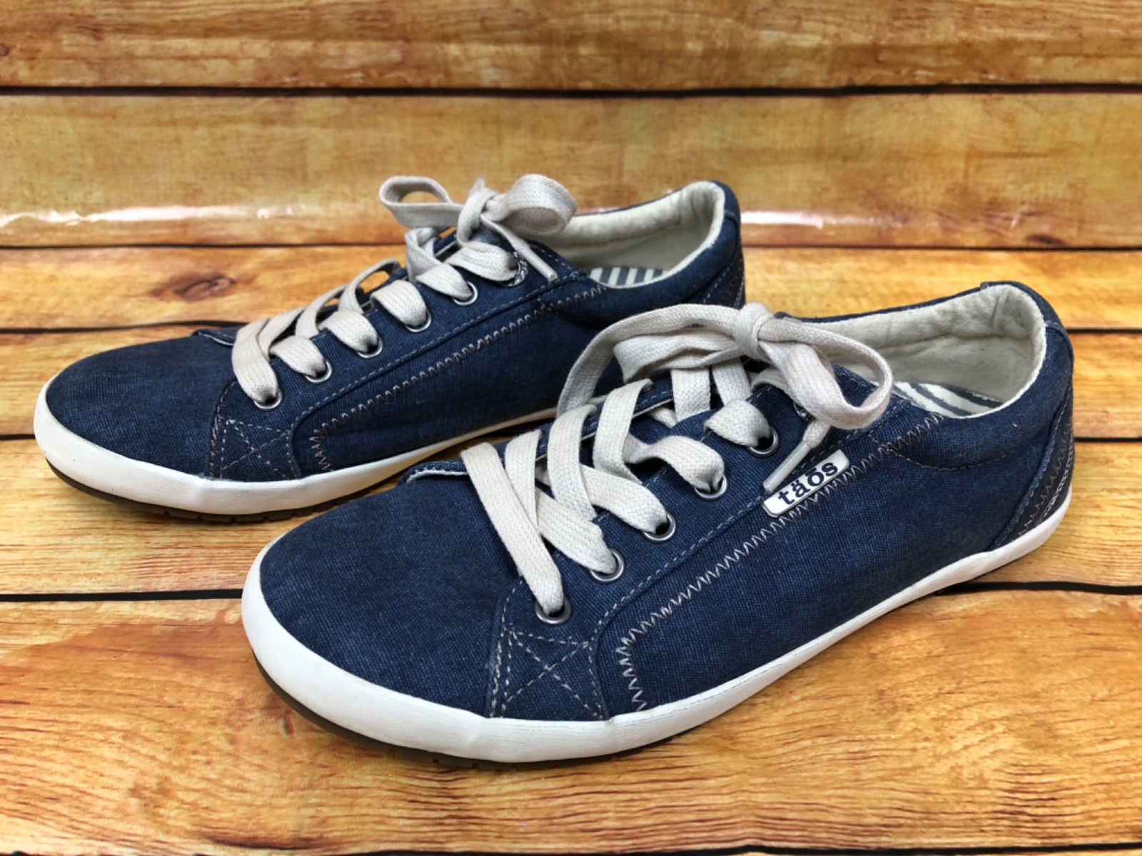 taos canvas tennis shoes