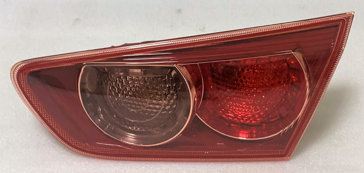 メリー GENUINE ORIGINAL OEM MITSUBISHI 08-10 LANCER TAIL LIGHT