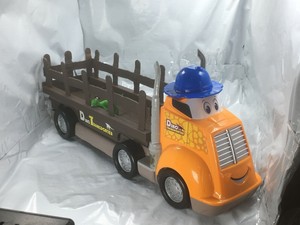 dino transporter truck