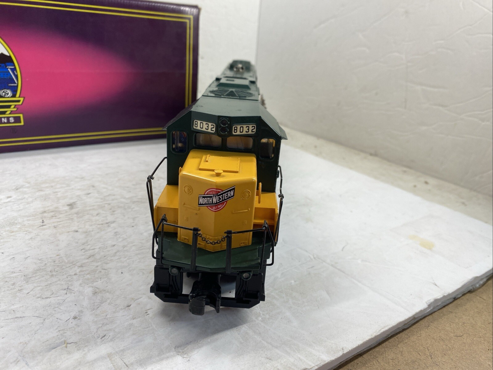 Picture 3 of 8