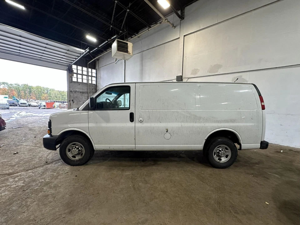 12 13 14 15 16 17 CHEVY EXPRESS 2500 Piezas Freno Antibloqueo Foto 4 de 4