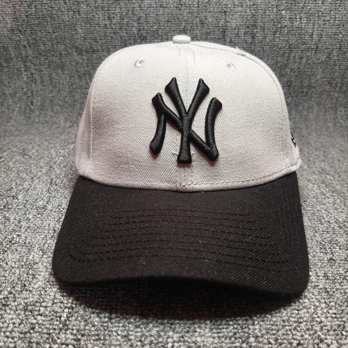 New Era New York Yankees MLB Snapback Cap Grey Black