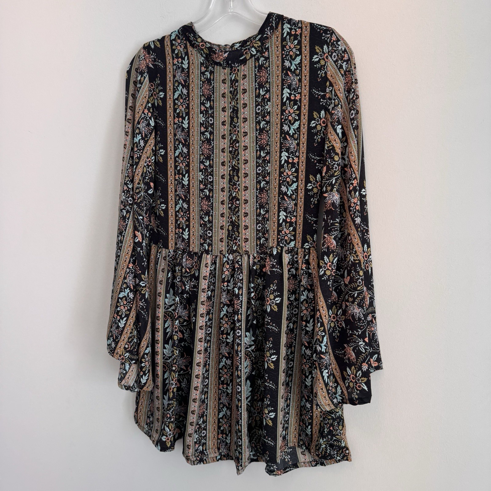 Earthbound Trading Co Boho Floral Bell Sleeve Mini Dress Small Black  Women’s