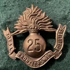 25th (Frontiersman) Battalion Royal Fusiliers brass other ranks  cap badge. Ef19