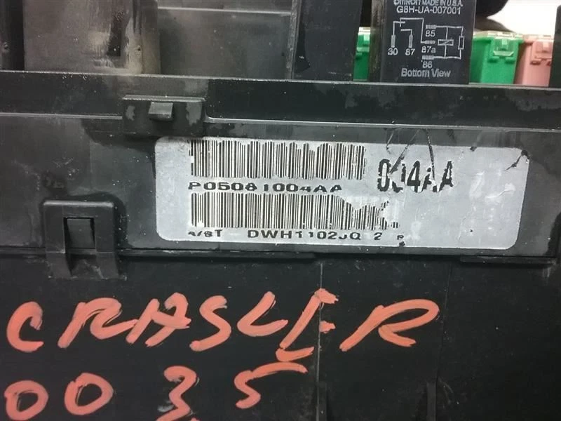 Engine Fuse Relay Box AT 3.5L 00-04 CHRYSLER 300M SPECIAL 5-6-11P - Image 4 of 4