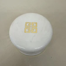 Le De Givenchy Bath Powder 3 oz (Hard to find)