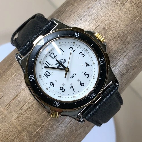 Vintage Timex Men 376 MA CELL Dress Indiglo Black Leather Quartz Watch 7 1/2"