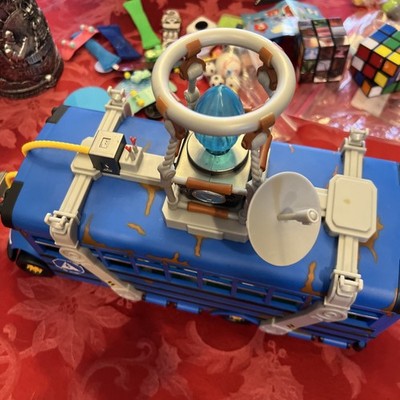 Fortnite Battle Bus 14