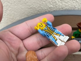 LEGO Pirates Bluecoat Governor's Daughter & Pirate Gunner Minifigures 70412