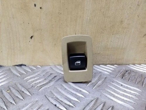 BMW X5 E70 Schalter für Fensterheber hinten links 6945876 3.0 Diesel 26108661