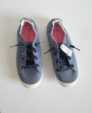 New Time Tru Womens Scrunch Back Blue Canvas Sneakers Size 7
