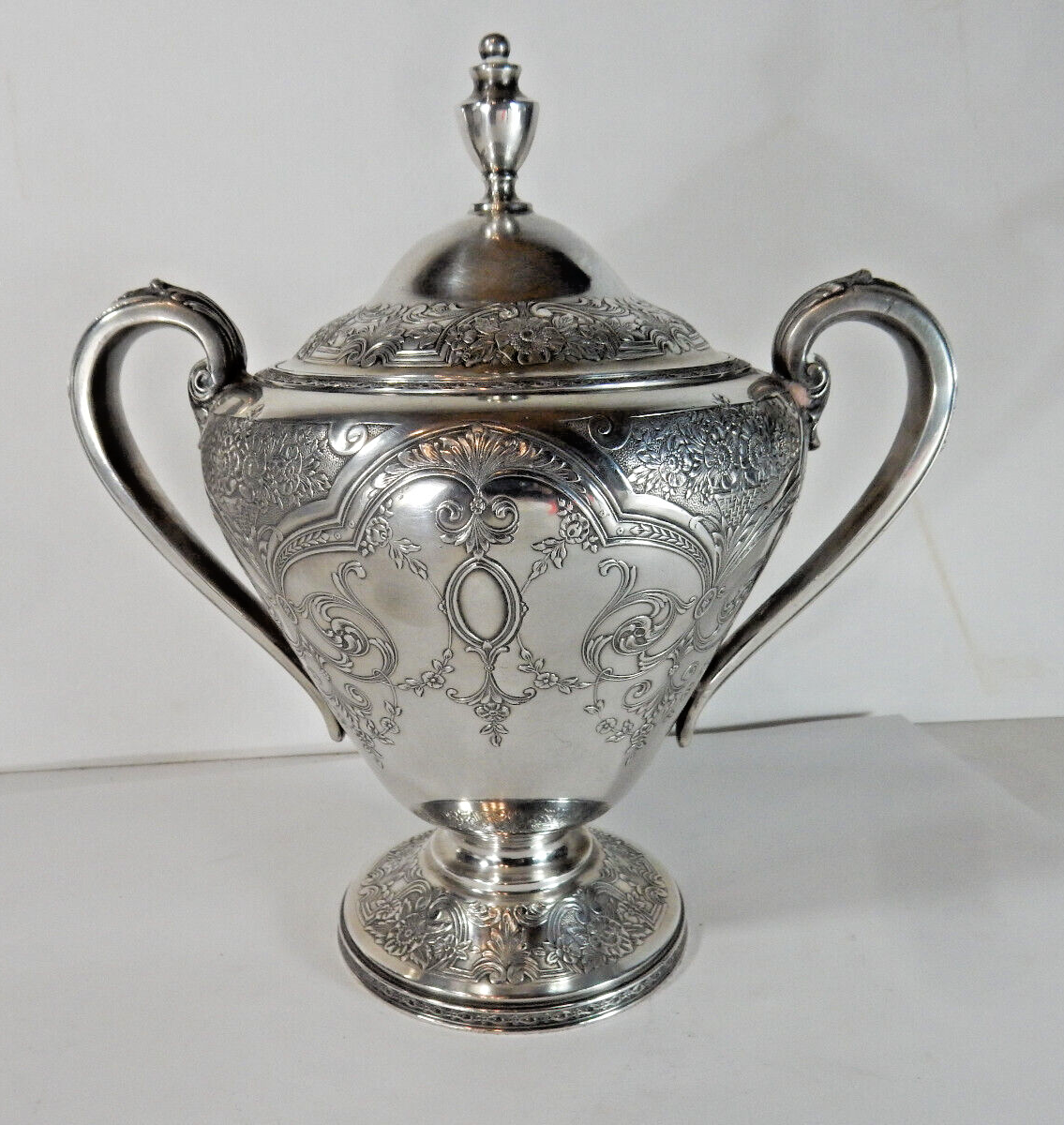 Antique Wilcox Plate Co, International Silver Co, N 7032, Paisley