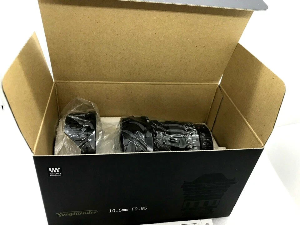 Voigtlander NOKTON 10.5mm F0.95 Lens for Micro Four Thirds Mount COSINA Japan - Image 2 of 4