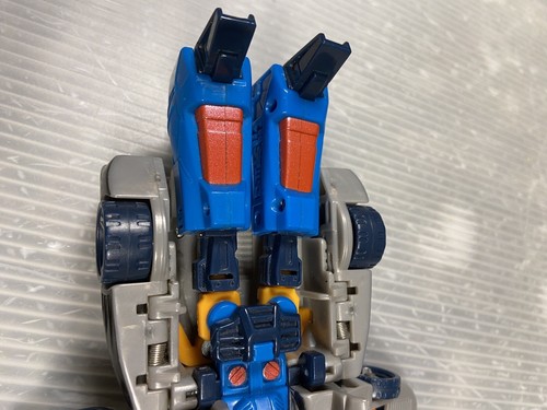 TRANSFORMERS Armada Deluxe Class BLURR - Picture 5 of 10