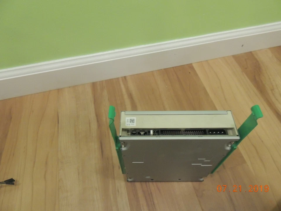 Samsung SW-248 CD Re-writable Disc Drive, Cd Disc Drive  - Image 3 of 4