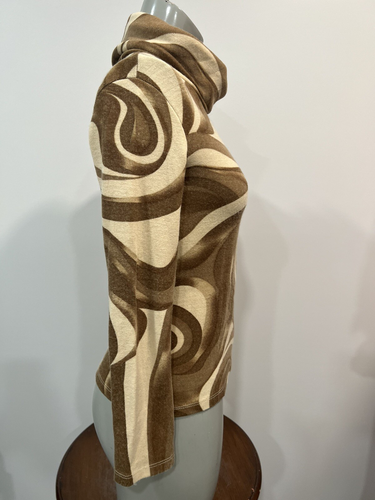 SAINT LAURENT Maglione collo alto Yves StLaurent in bellissime tonalità di marrone e crema.30 S