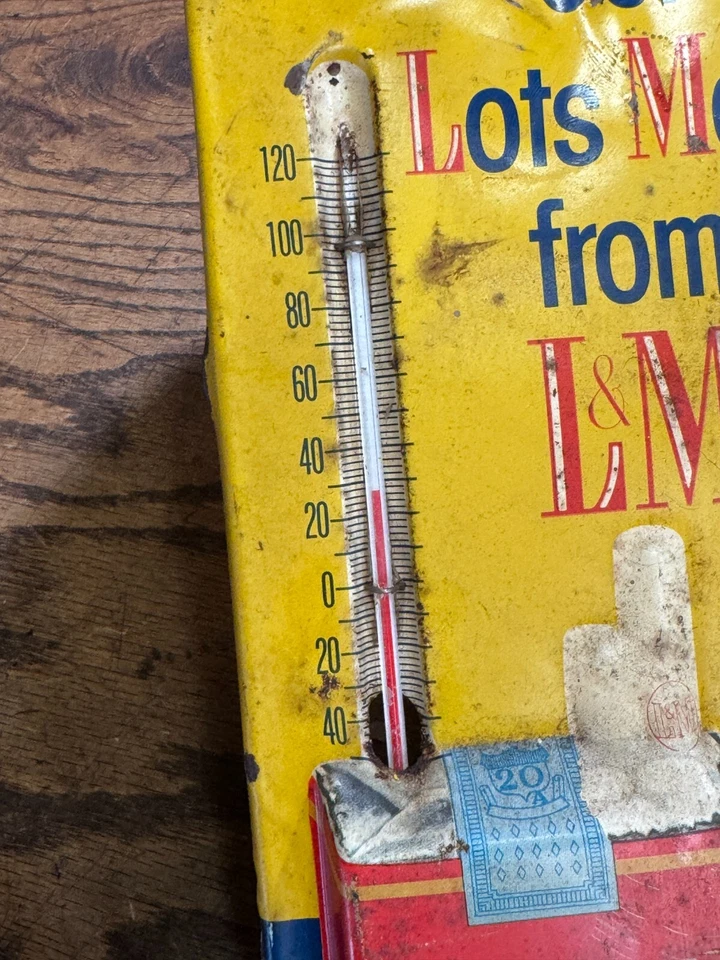 Termómetro publicitario de metal vintage para cigarrillos L&M ~ montaje en pared exterior Foto 3 de 4