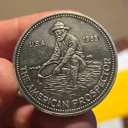 .999 One Troy Ounce Fine Silver Round 1985 The American Prospector Engelhard