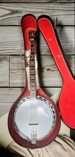 Banjo Ventura Deluxe 5 corde vintage anni 70 con custodia rigida. Ottime condizioni.