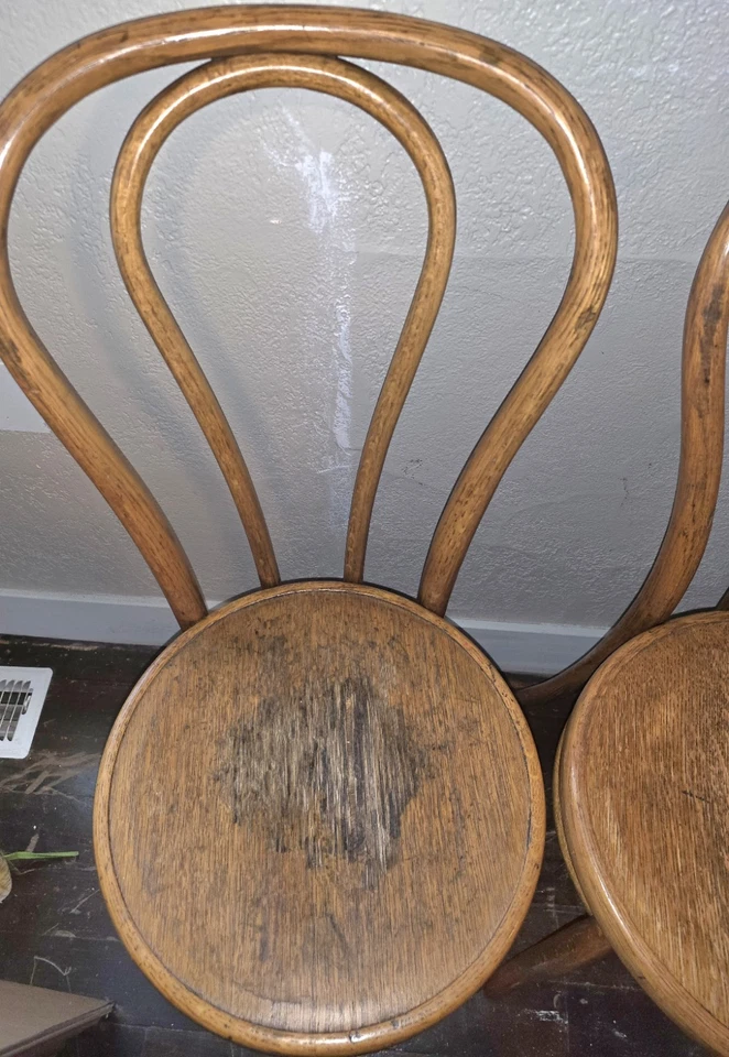 Antiguo Juego Thonet Madera Maciza Madera Curvada Bistro Sillas de Comedor Marca Fabricante Foto 2 de 4