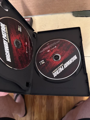 Highway Patrol: Complete Season 3 DVD 5-Disc Set Vol 1 and 2 - Picture 7 of 8
