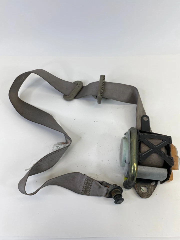 2003 2004 03 04 Suzuki XL-7 Front Right Passenger Side Seat Belt Retractor OEM Foto 2 de 4