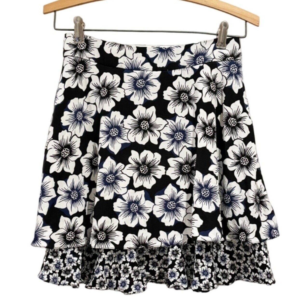 Kate Spade Silk Blend Tiered Skirt Size 2 - image 1