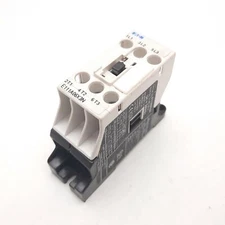 Eaton Cutler Hammer E111A06X3N Motor Control Contactor 6A 600VAC, *Bad Aux Mount