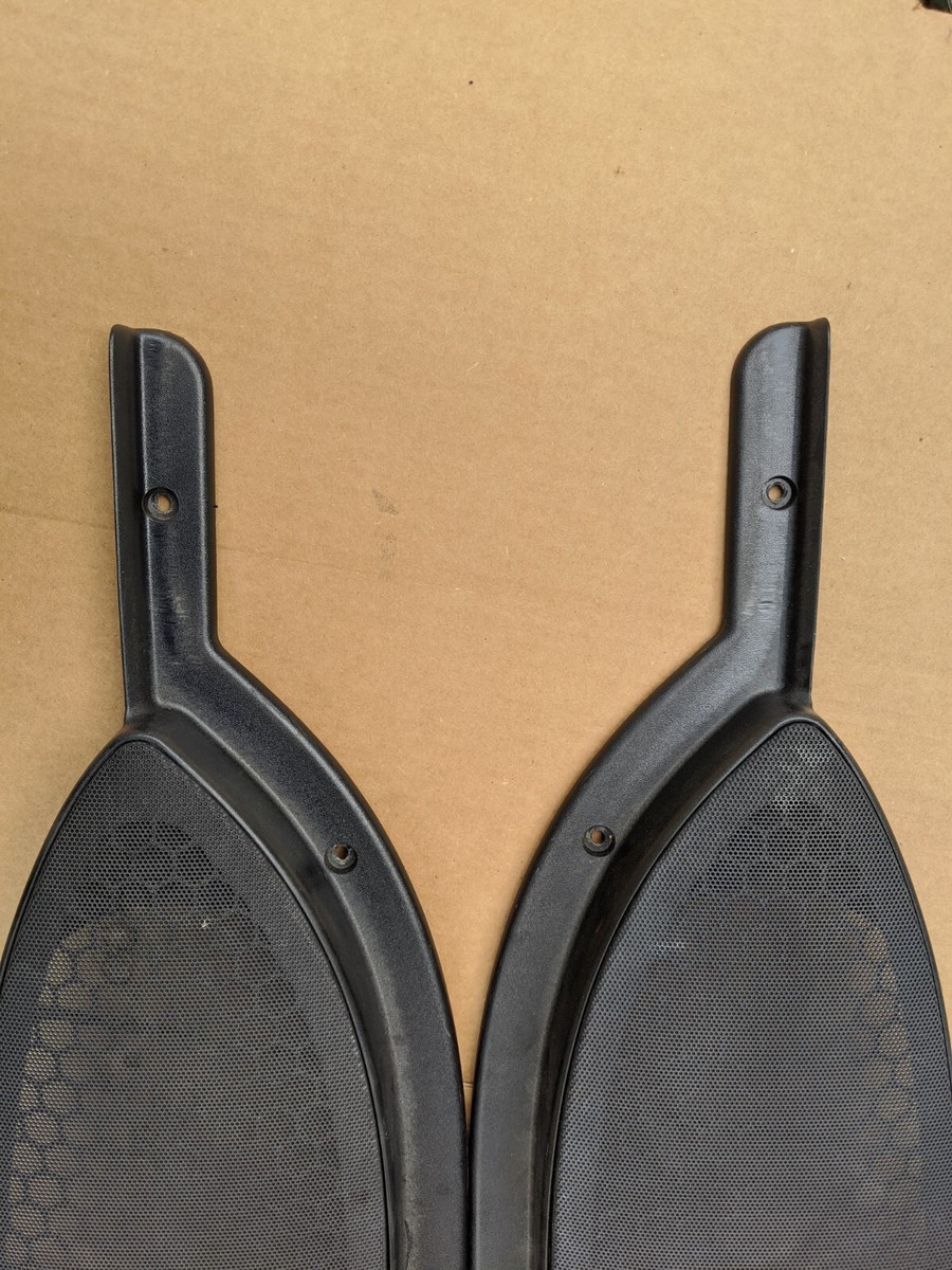 4470027 4470019 Saab 9-3 NG 900 Hatch back Rear speaker grill