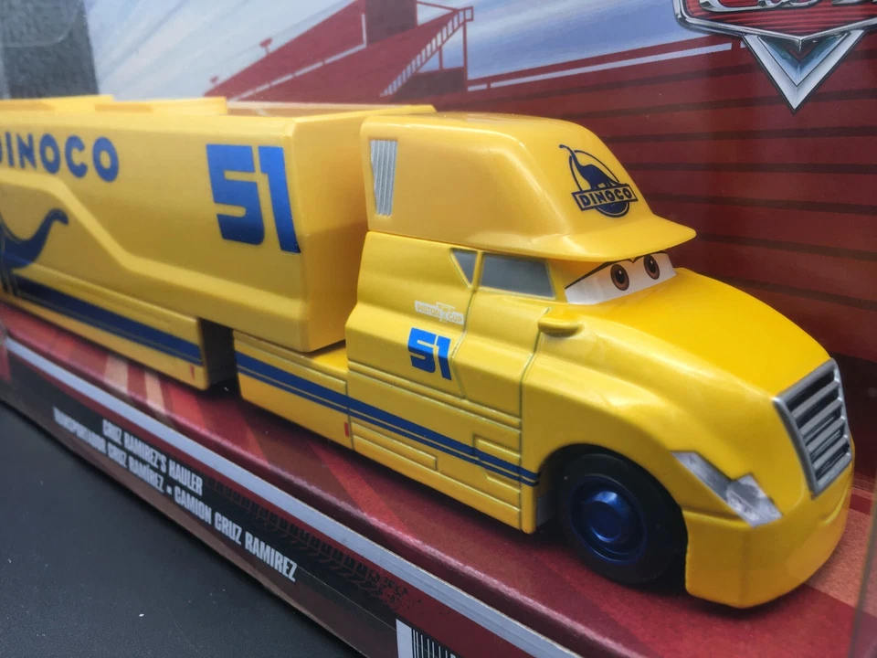 Semirremolque Disney Pixar Cars Cruz Ramírez Hauler Cardrey Dinoco próxima generación 1:55 Foto 3 de 4