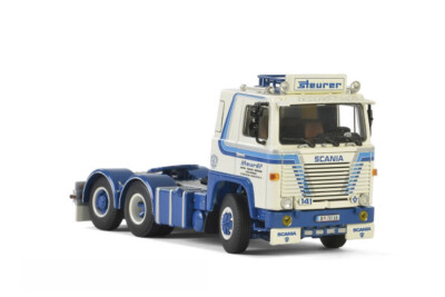 スカニア トラックと青いトレーラー1/50