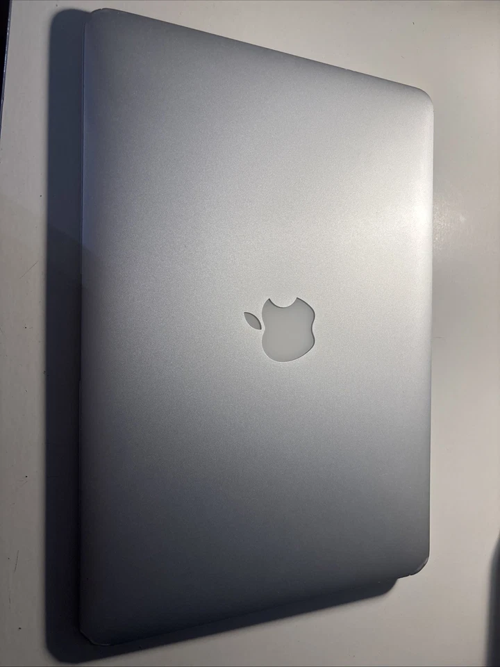 Apple MacBook Air 13” Early 2014 A1466 – 4GB RAM – SSD 128GB, foto 1 di 4