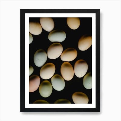 Eier auf schwarzem Hintergrund 1 Kunst Pr gerahmtes Wandbild Poster Leinwanddruck Bild