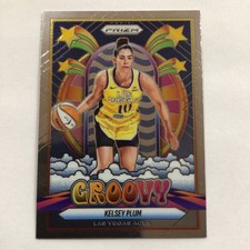 2025 Panini WNBA Prizm Groovy Kelsey Plum Las Vegas Aces #5 Insert
