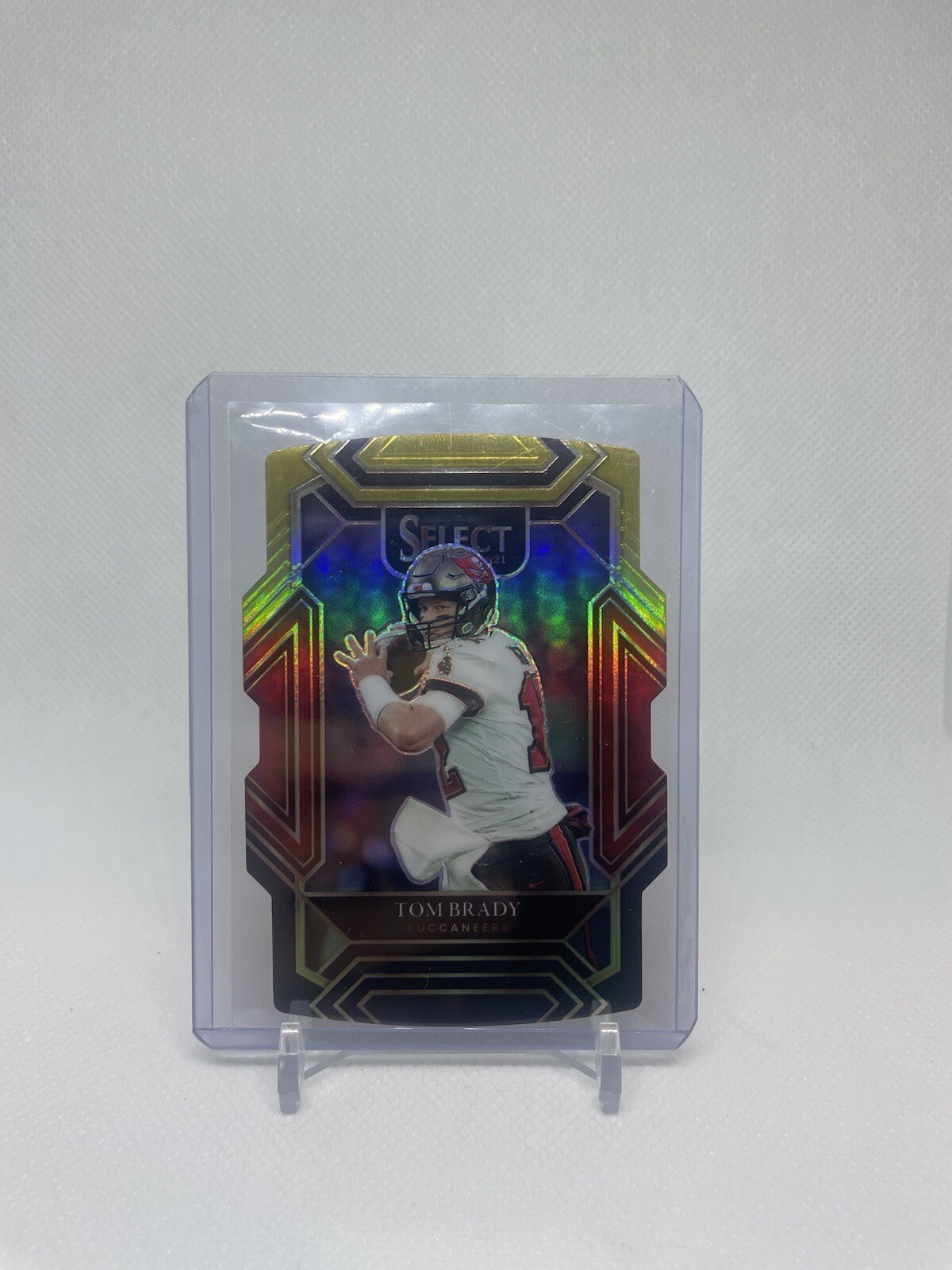 2021 Panini Select TOM BRADY Club Level Die-Cut Black/Gold Prizm #201 Buccaneers