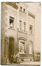 Foto AK Oberhausen, Privathaus, Kaisers Kaffee Geschäft um 1920