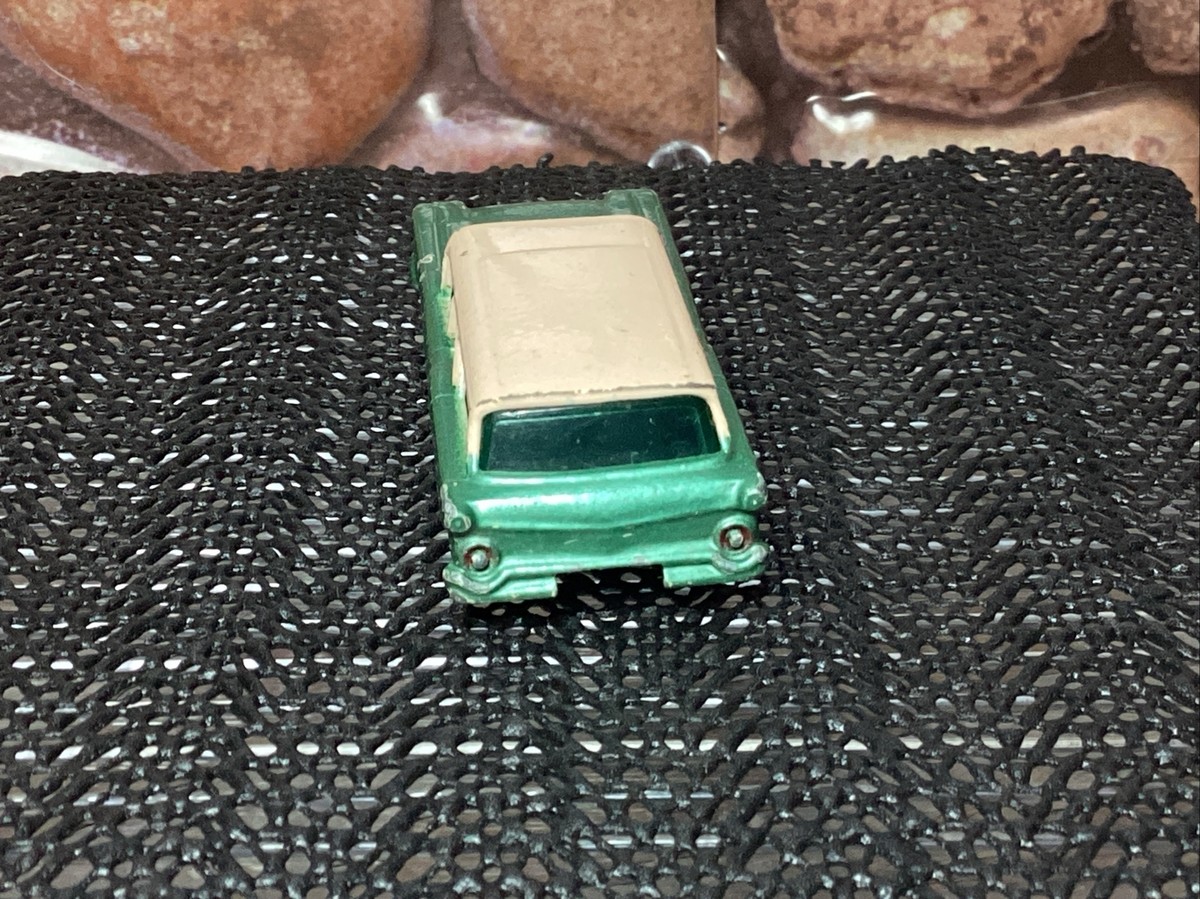 Vtg Lesney Matchbox No.31 American Ford Station Wagon W/ Gray
