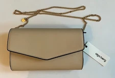 Olga Berg Vegan Leather NIC Envelope Clutch with Removable Chain, Ecru – NEW!